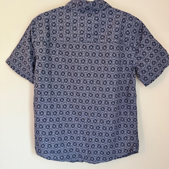 Abercrombie Kids short-sleeve icon shirt in a linen-blend fabric - Picture 2 of 4